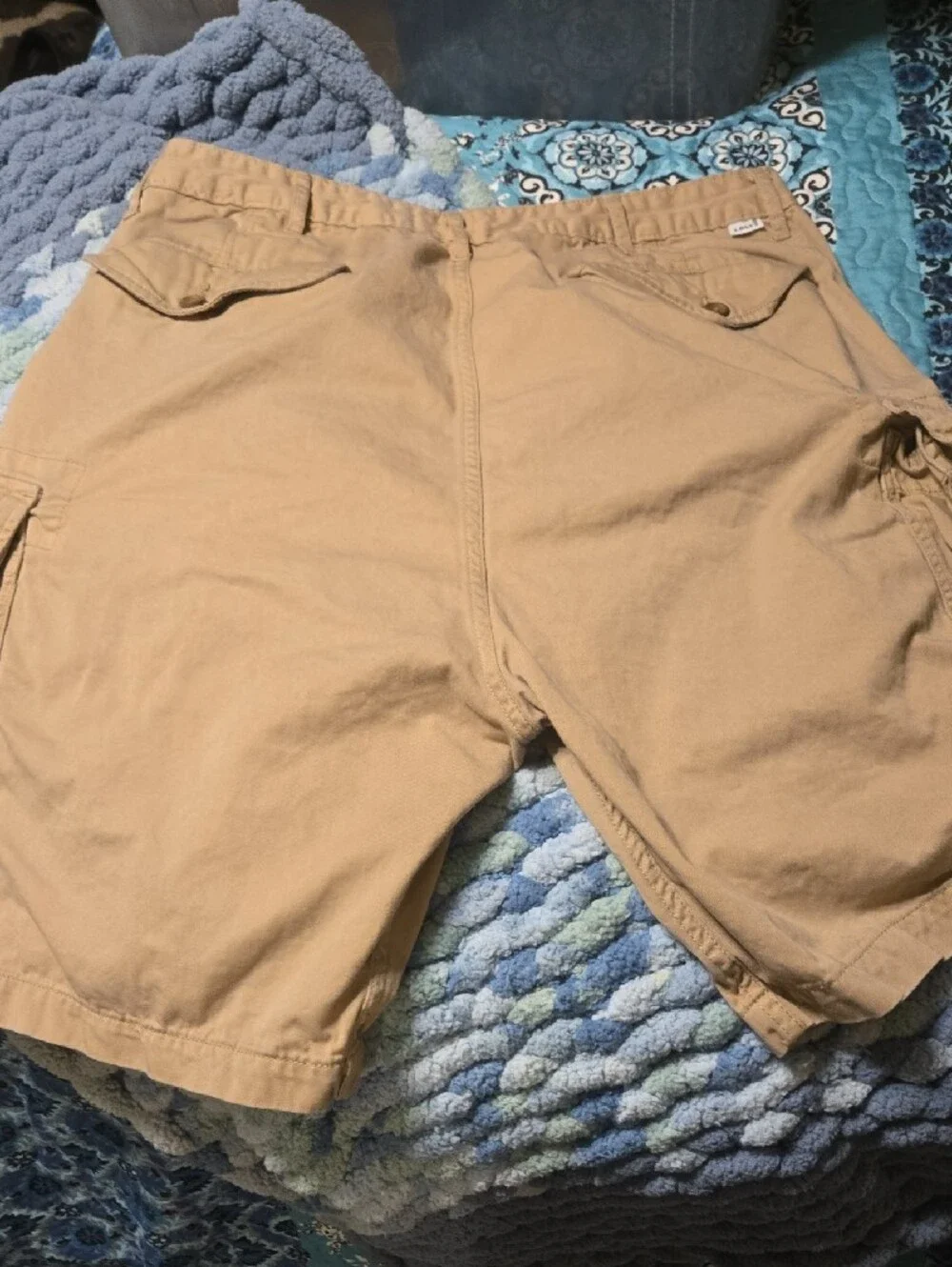 Levi's Tan Cargo Shorts with Multiple Pockets